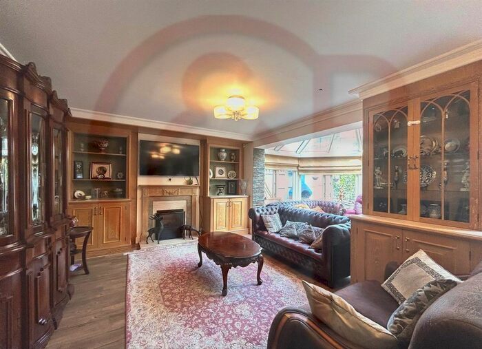 3 Bedroom Property To Rent In Burlington Lane, Chiswick, W4