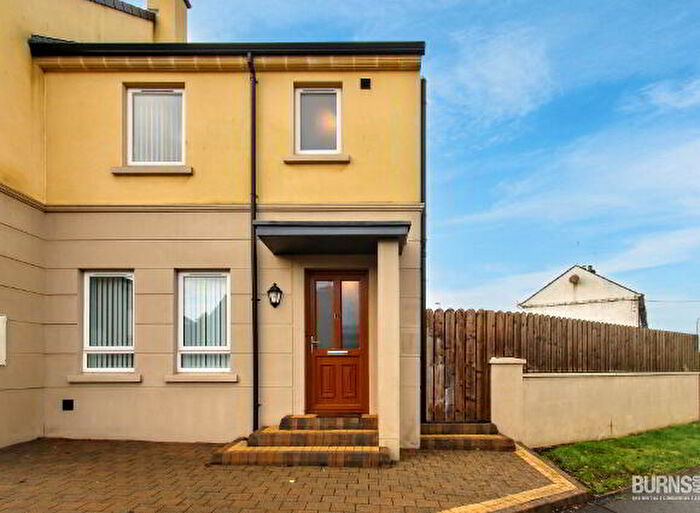 3 Bedroom End Of Terrace House For Sale In Main Street, Magherafelt, BT45