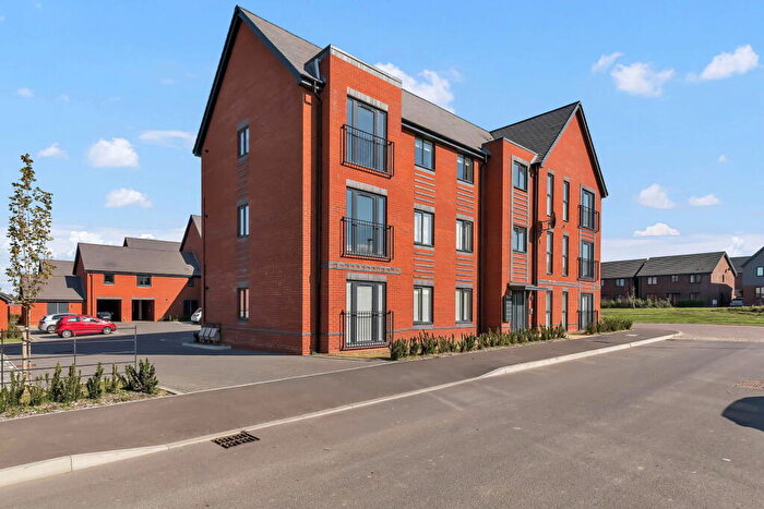 2 Bedroom Flat For Sale In Barton Way, Hassocks, West Sussex, BN6