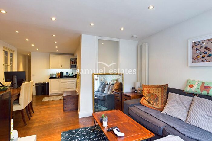 2 Bedroom Flat To Rent In Railton Road, London, SE24