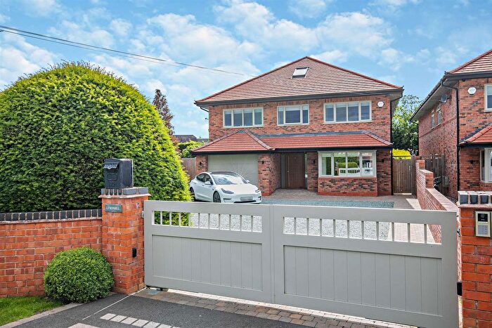 6 Bedroom Detached House For Sale In Lemon Hill, Wootton Wawen, B95