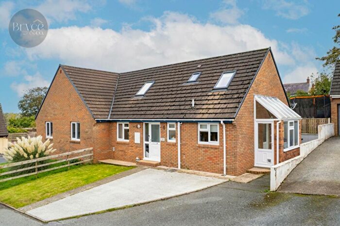 4 Bedroom Semi-Detached Bungalow For Sale In Castle High, Haverfordwest, SA61