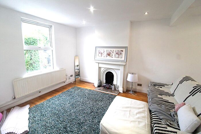 3 Bedroom Semi-Detached House To Rent In Pole Hill Road, Uxbridge, UB10