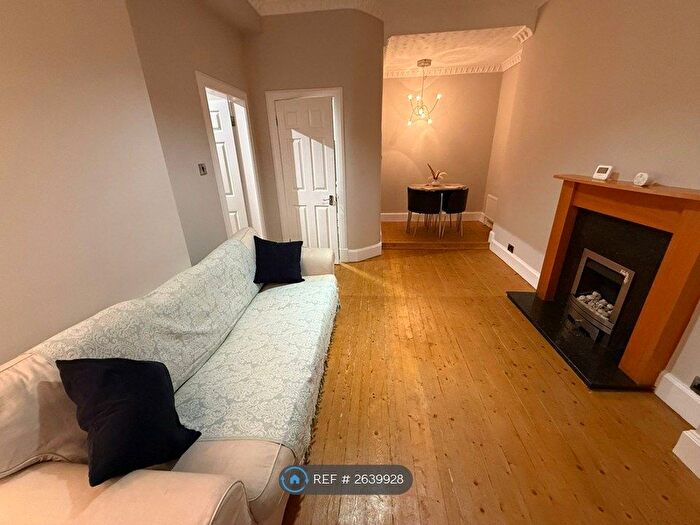 1 Bedroom Flat To Rent In Restalrig Road South, Edinburgh, EH7