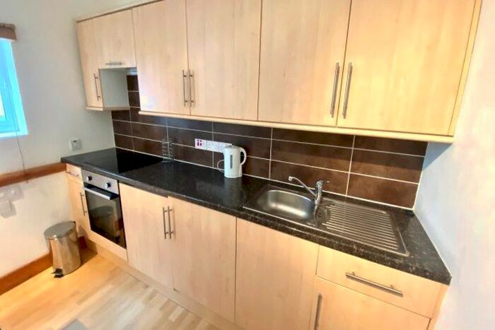 Studio To Rent In Backfields Lane, Bristol, BS2