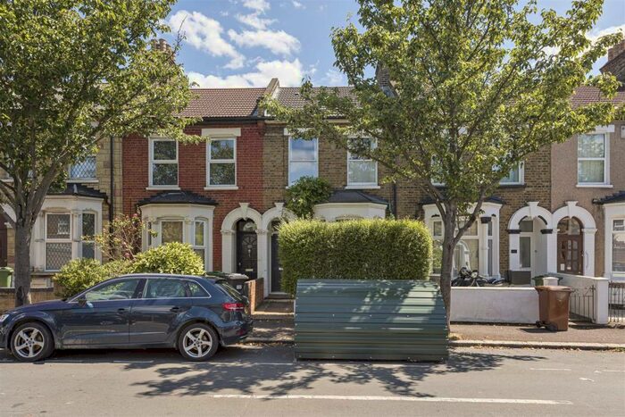 3 Bedroom House To Rent In Leslie Road, London, E11