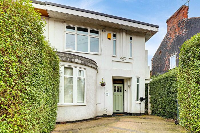 3 Bedroom Semi-Detached House For Sale In Florence Road, Nottingham, NG3