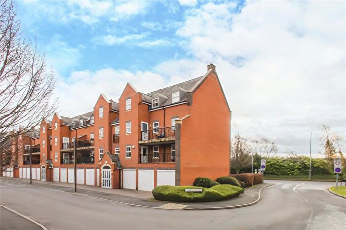 2 Bedroom Apartment For Sale In Lynmouth Road, Churchward, Swindon, SN2