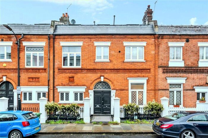 2 Bedroom Flat To Rent In Margravine Gardens, London, W6