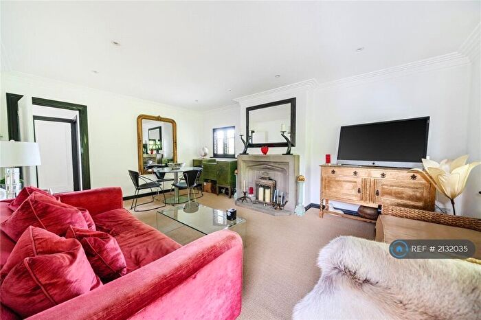 2 Bedroom Maisonette To Rent In Broomfield Court, Ascot, SL5
