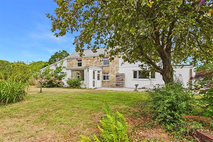 6 Bedroom Property For Sale In Hendra Croft, Newquay, TR8