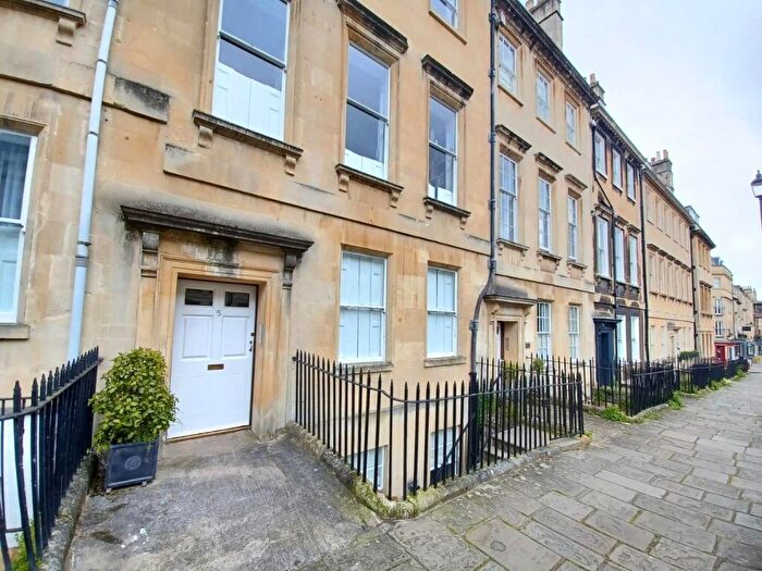 2 Bedroom Apartment To Rent In Catharine Place, Bath, Somerset, BA1