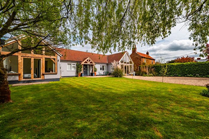 4 Bedroom Bungalow For Sale In The Sedges, Goosegate Lane, Foston, Grantham, Lincolnshire, NG32