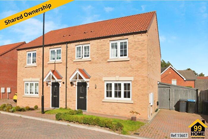 3 Bedroom Semi Detached House For Sale In St Georges Walk, North Yorkshire, HG2
