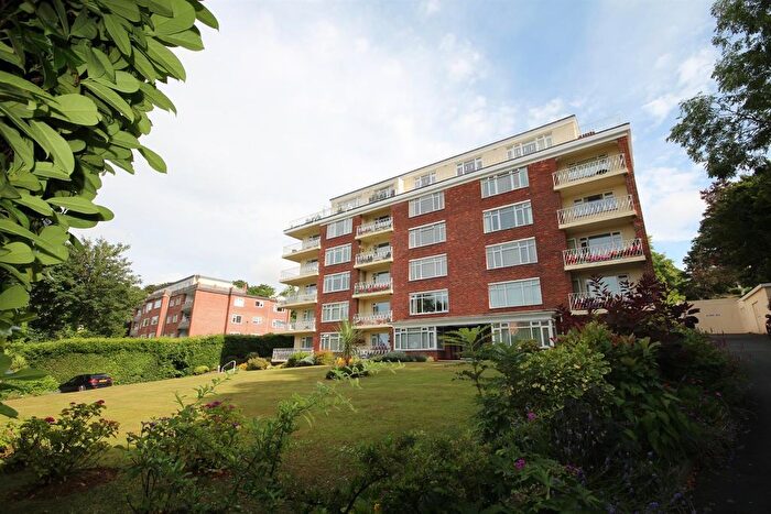2 Bedroom Flat To Rent In Old Torwood Road, Torquay, TQ1