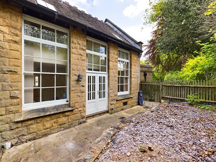 2 Bedroom Cottage To Rent In Woodhouse Road, Mansfield, NG18
