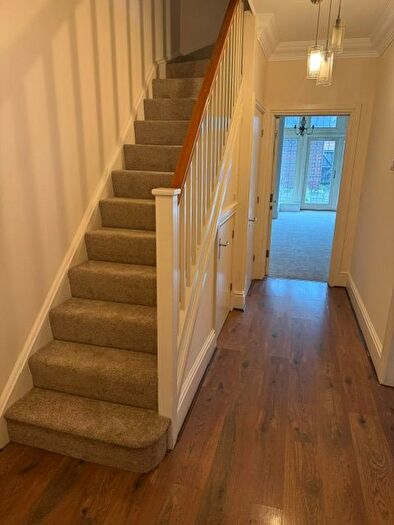 5 Bedroom End Of Terrace House To Rent In Clickers Drive, Northampton, NN5
