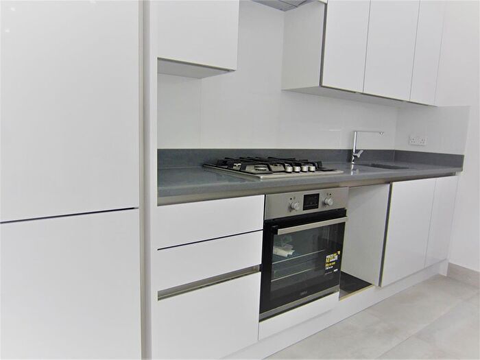 2 Bedroom Flat To Rent In Croham Road, Surrey, CR2