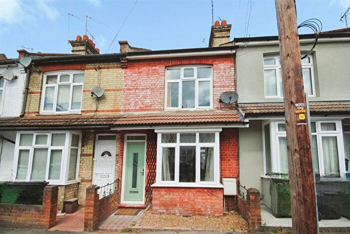 2 Bedroom Terraced House To Rent In Benskin Road, Watford, WD18