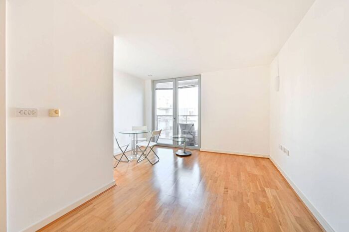 1 Bedroom Flat For Sale In Empire Way, Wembley Park, Wembley, HA9