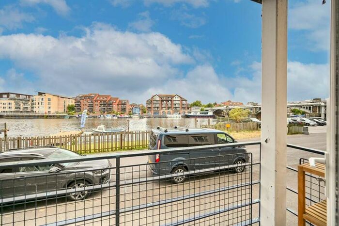 2 Bedroom Flat To Rent In Steadfast Road, Kingston, Kingston Upon Thames, KT1