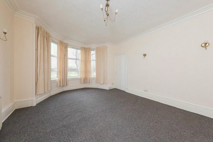 1 Bedroom Flat To Rent In South Inch Terrace, Perth, Perthshire, PH2