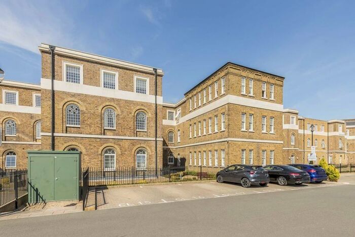 1 Bedroom Flat To Rent In Hilda Road, Southall, UB2