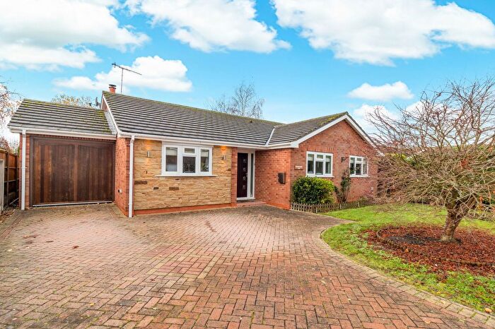 3 Bedroom Bungalow For Sale In The Beeches, Upton-Upon-Severn, Worcestershire, WR8