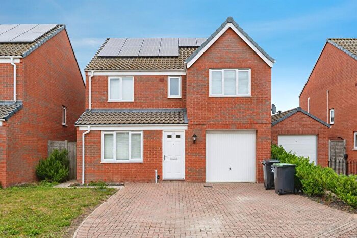 4 Bedroom Detached House For Sale In Harrow Drive, Beck Row, Bury St. Edmunds, IP28