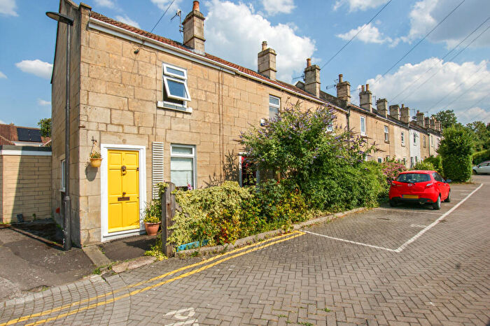 2 Bedroom End Of Terrace House For Sale In Albert Terrace, Bath, BA2
