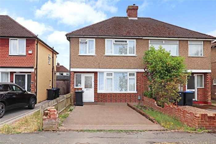 3 Bedroom Semi Detached House To Rent In Woking, Surrey, GU22