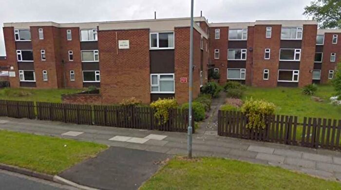 1 Bedroom Flat To Rent In Hollydene, Kirkby, L32