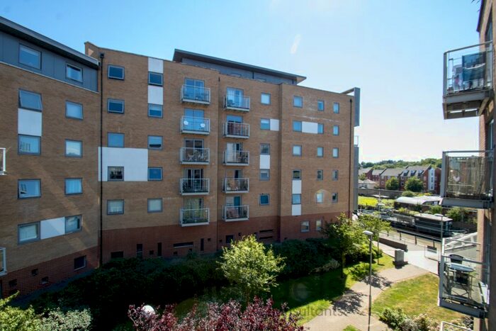 2 Bedroom Flat To Rent In Heia Wharf, Hawkins Road, Colchester, CO2