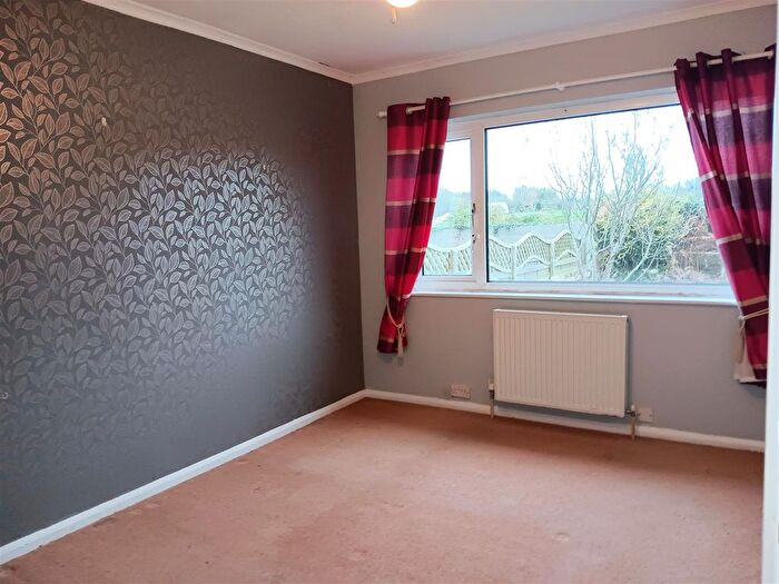 2 Bedroom Semi-Detached Bungalow For Sale In North Boundary Road, Brixham, TQ5