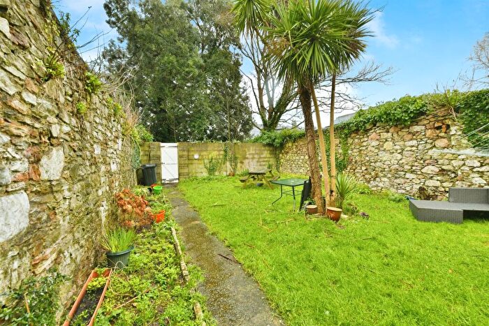 1 Bedroom Flat For Sale In Emma Place, Plymouth, PL1