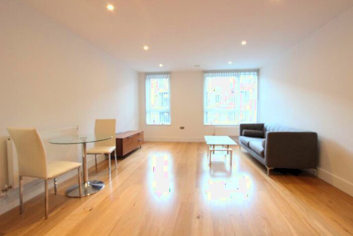 1 Bedroom Flat To Rent In Aurora Point, Plough Way, London, SE16