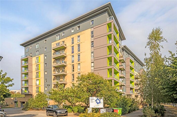 2 Bedroom Apartment To Rent In Lakeside Drive, Park Royal, London, NW10