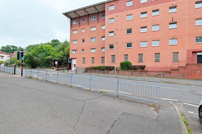 2 Bedroom Apartment For Sale In Greenhill Road, Rutherglen, G73