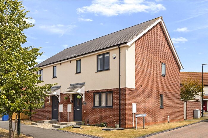 3 Bedroom Semi-Detached House For Sale In Becklands Avenue, New Waltham, Grimsby, N E Lincs, DN36