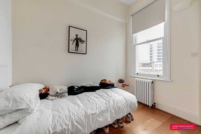 2 Bedroom Flat To Rent In Blenheim Crescent, London, W11