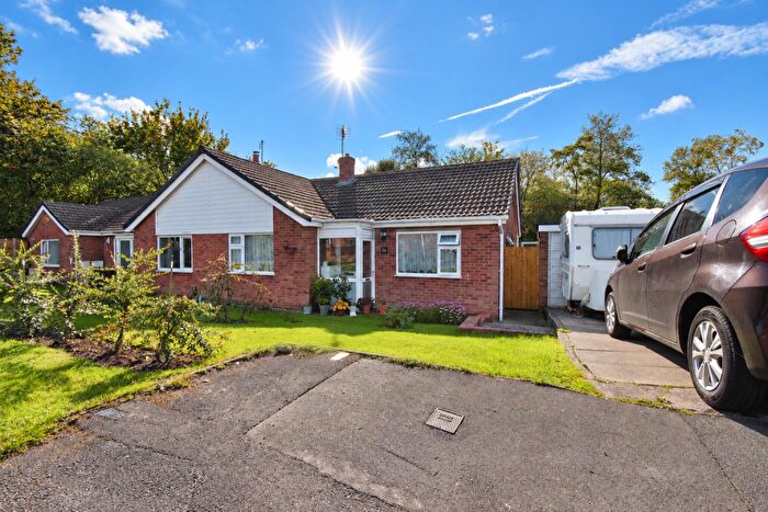 2 Bedroom Semi-Detached Bungalow For Sale In Magnolia Way, Swanwick, Alfreton, DE55