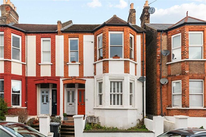 2 Bedroom Maisonette For Sale In Casewick Road, West Norwood, London, SE27