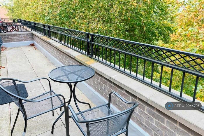 2 Bedroom Penthouse To Rent In Regents Terrace, Cambridge, CB2