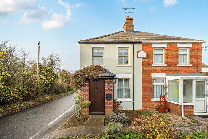 2 Bedroom Semi Detached House For Sale In South View Cottages, The Marsh, Swindon, SN4