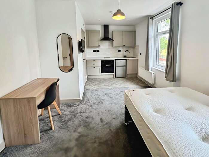 1 Bedroom House Of Multiple Occupation To Rent In Faringdon Road, Swindon, Wiltshire, SN1