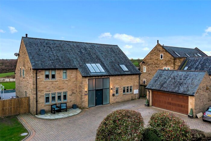 4 Bedroom Detached House For Sale In Manor View, Church Farm Close, Tong Village, Bradford, BD4