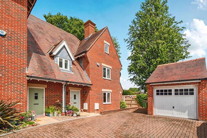 4 Bedroom House For Sale In Hillside Mews, Sarisbury Green, Southampton, SO31