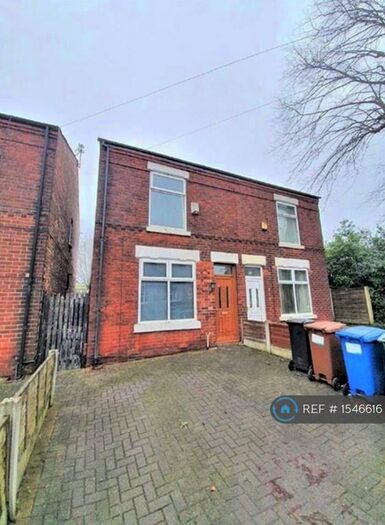 2 Bedroom Semi-Detached House To Rent In Hempshaw Lane, Stockport, SK1