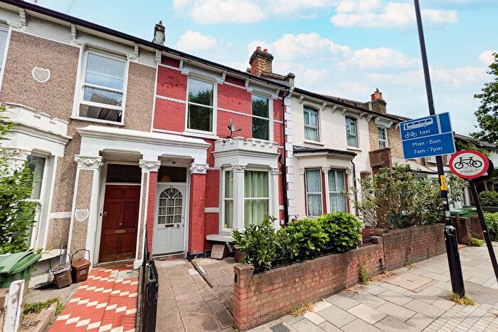 4 Bedroom Terraced House To Rent In Grove Vale, London, SE22