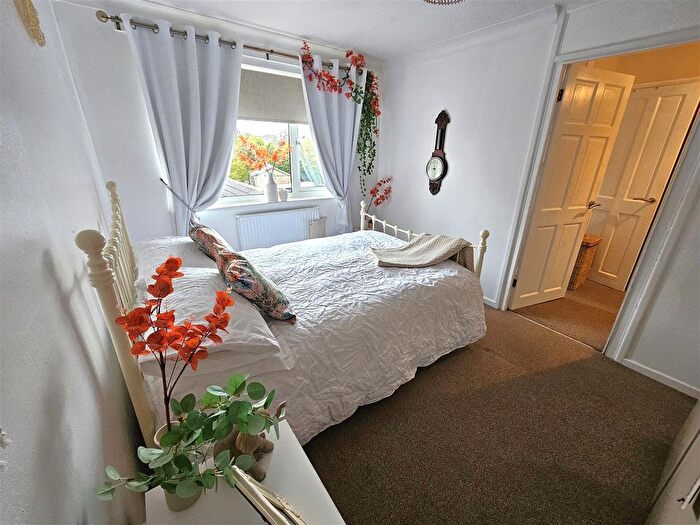 3 Bedroom End Of Terrace House For Sale In Johnson Close, Bere Alston, Yelverton, PL20